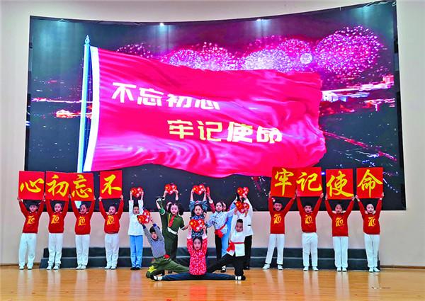 郑钦文首次打进澳网女单八强 追平个人大满贯最佳成绩